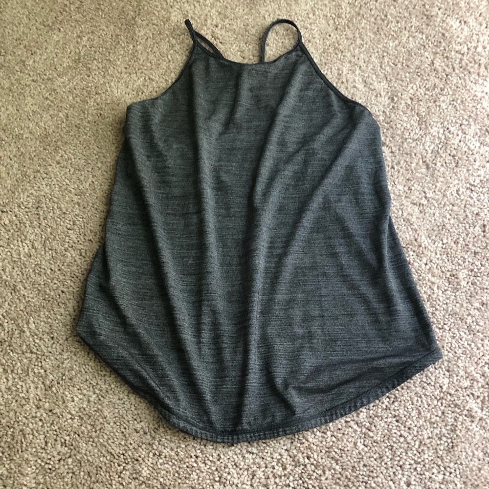 LE lululemon tank